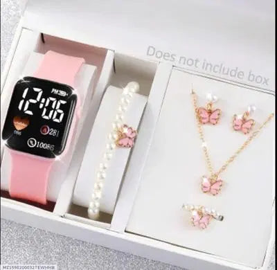 Stylish Women's Quartz Watch With Accessory